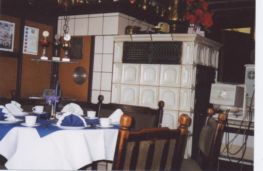 Hotel Alt Вассенберг Экстерьер фото